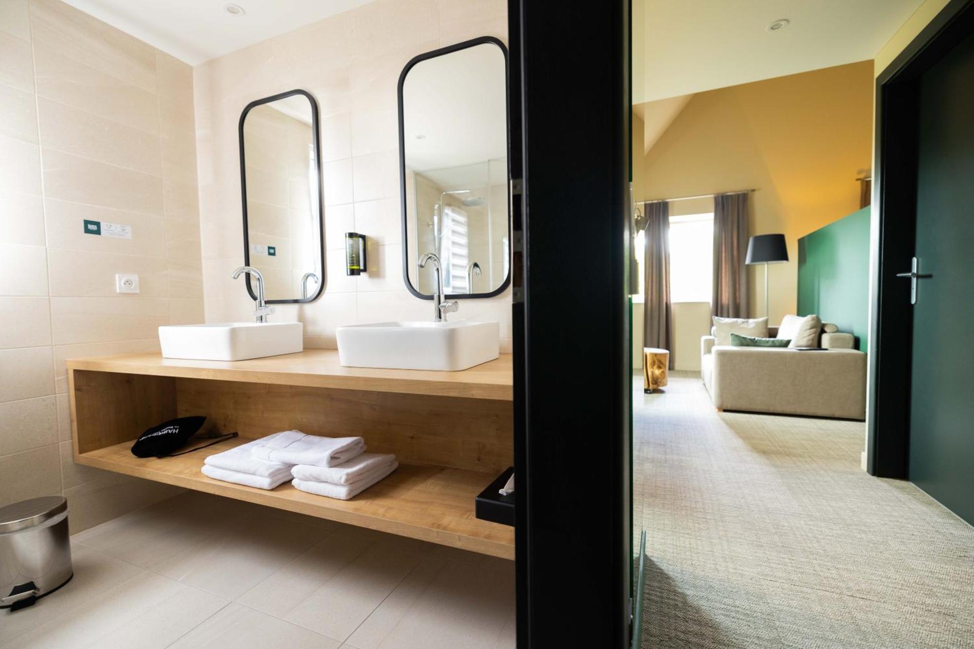 לבארוש Logis Hotel Restaurant & Spa La Rochette מראה חיצוני תמונה